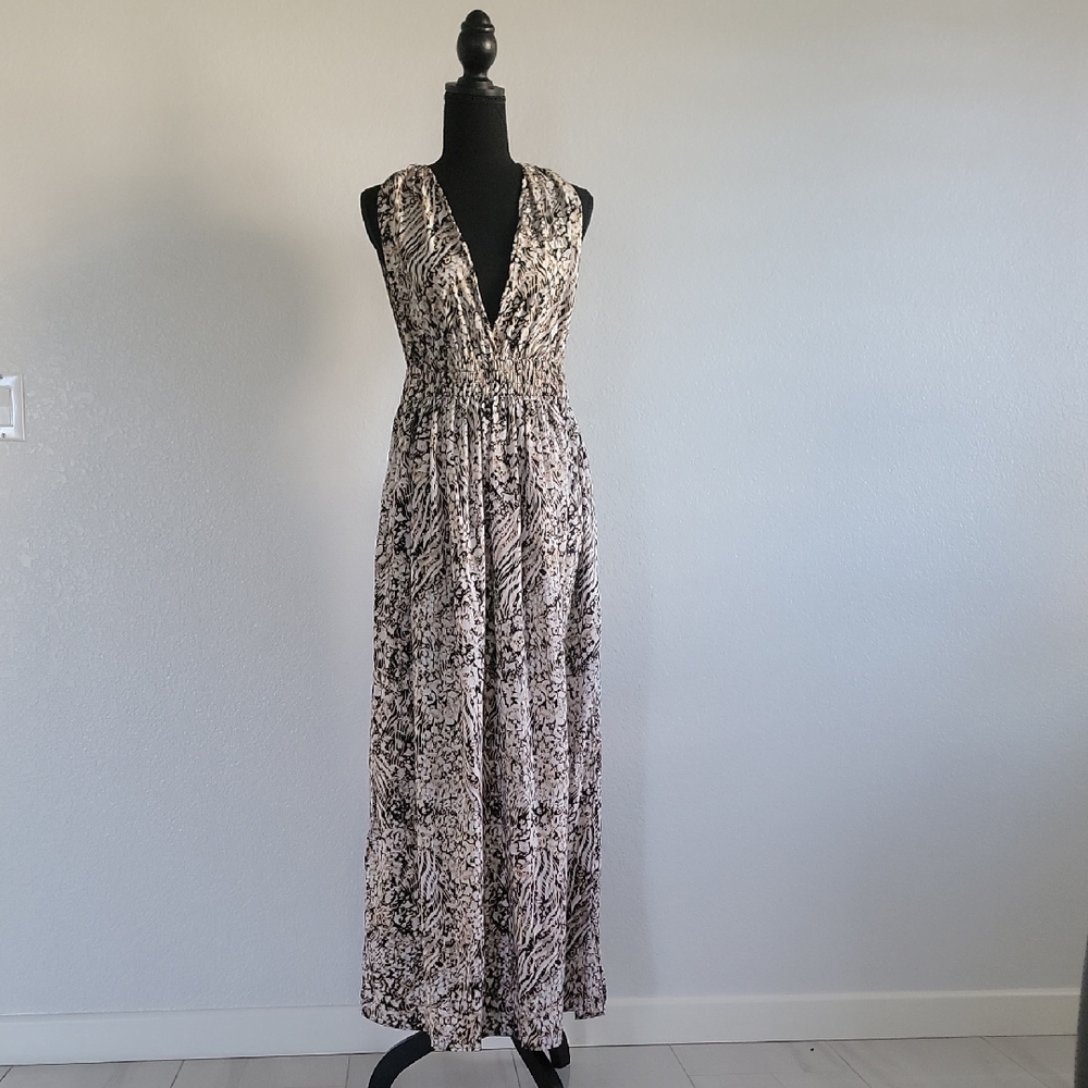 Chic Black and White Patterned Maxi Dress